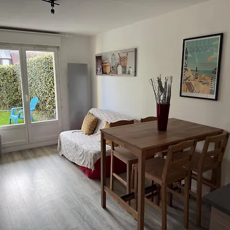 2 Pieces Jardin, Acces Direct Et Proche Thalasso Apartment *