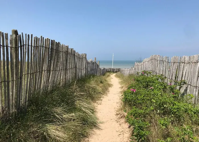 2 Pieces Jardin, Acces Direct Et Proche Thalasso *