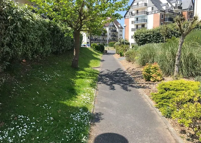 Apartament 2 Pieces Jardin, Acces Direct Et Proche Thalasso *